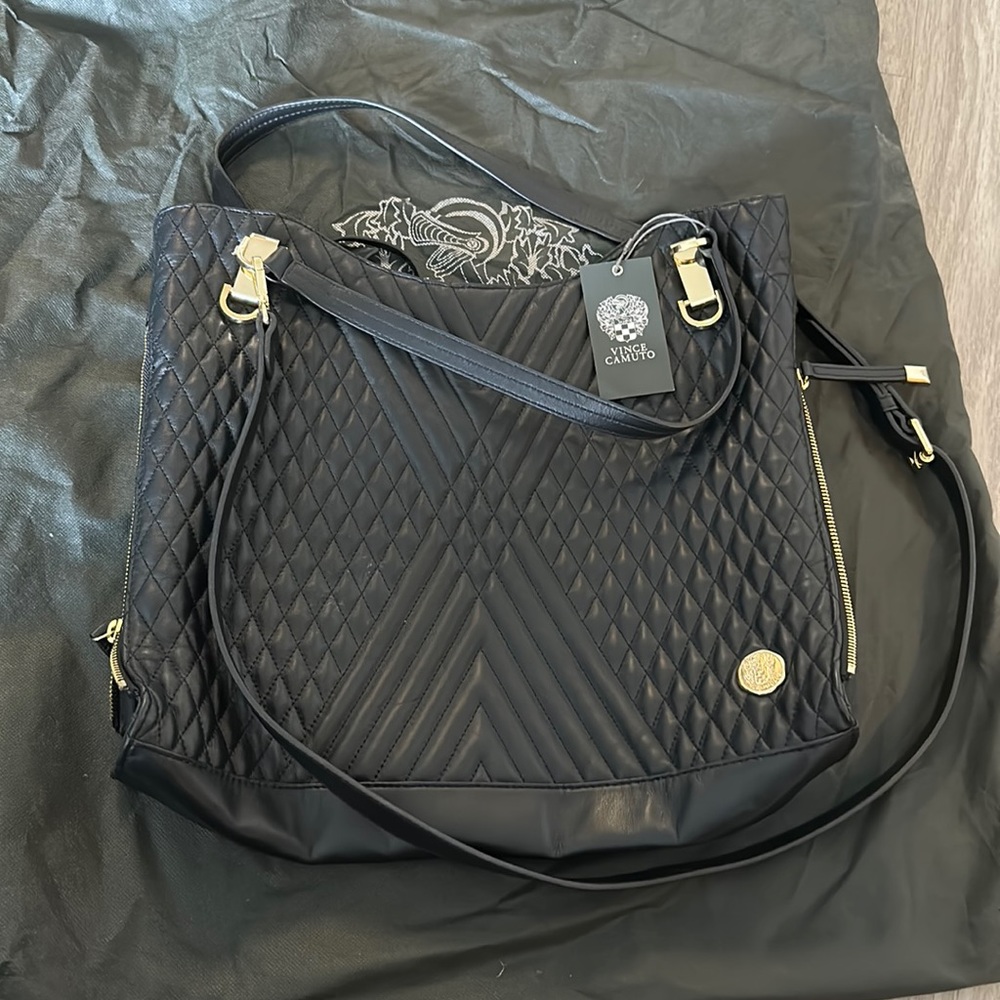 NWT Vince Camuto black tote gold zipper hardware short and long straps